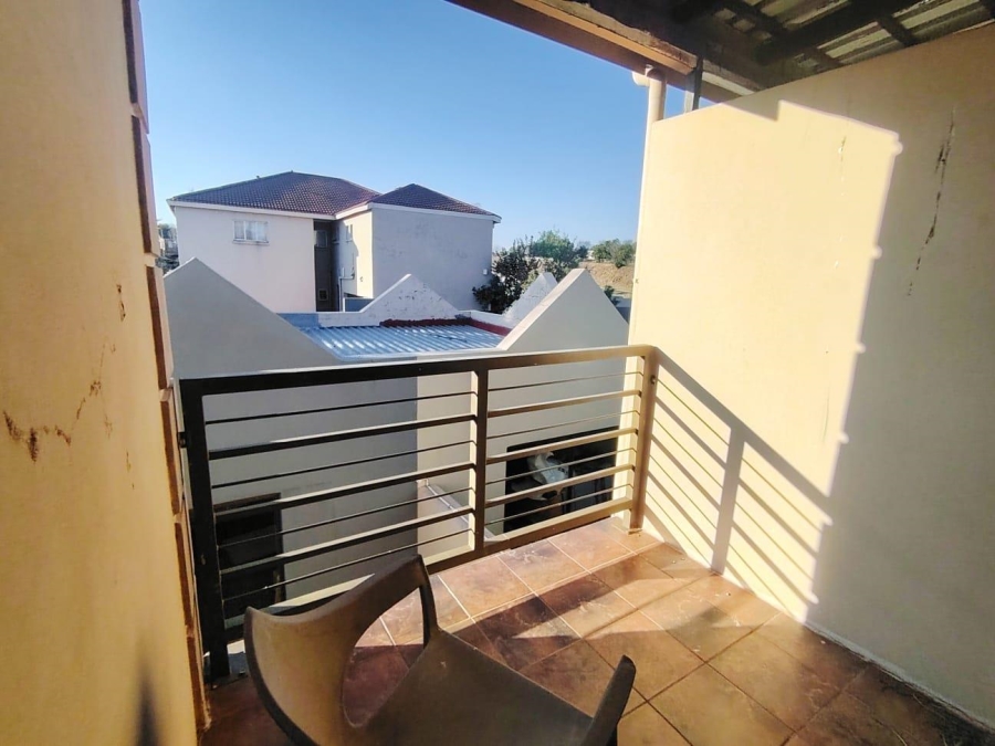 3 Bedroom Property for Sale in Langenhovenpark Free State